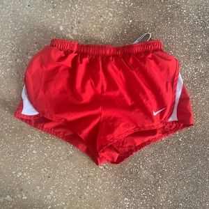 Nike shorts (red)